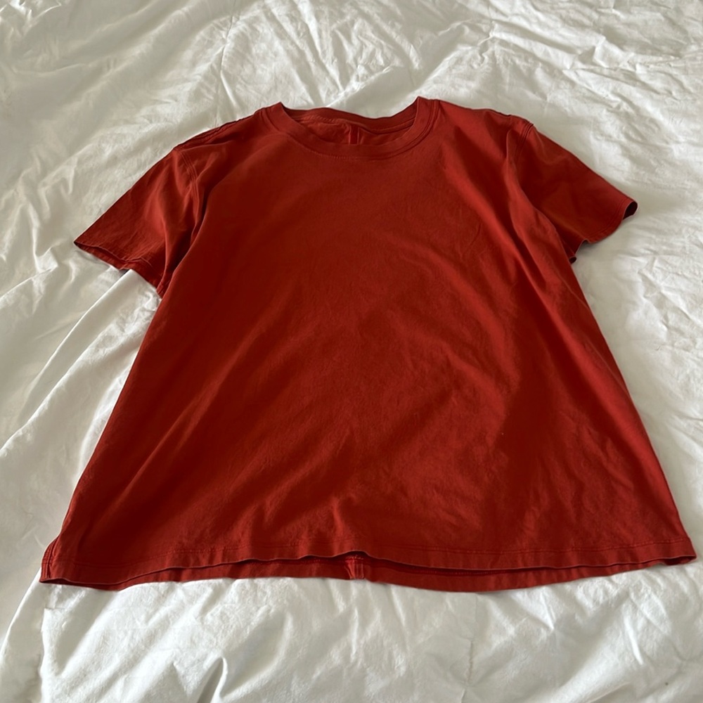 Lululemon T-shirt